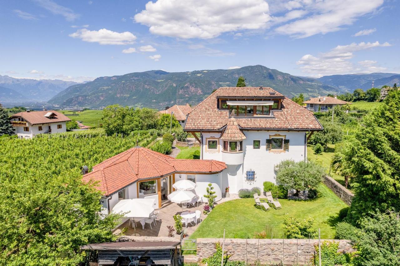 Haus Oberhofer Bed & Breakfast Girlan Dış mekan fotoğraf
