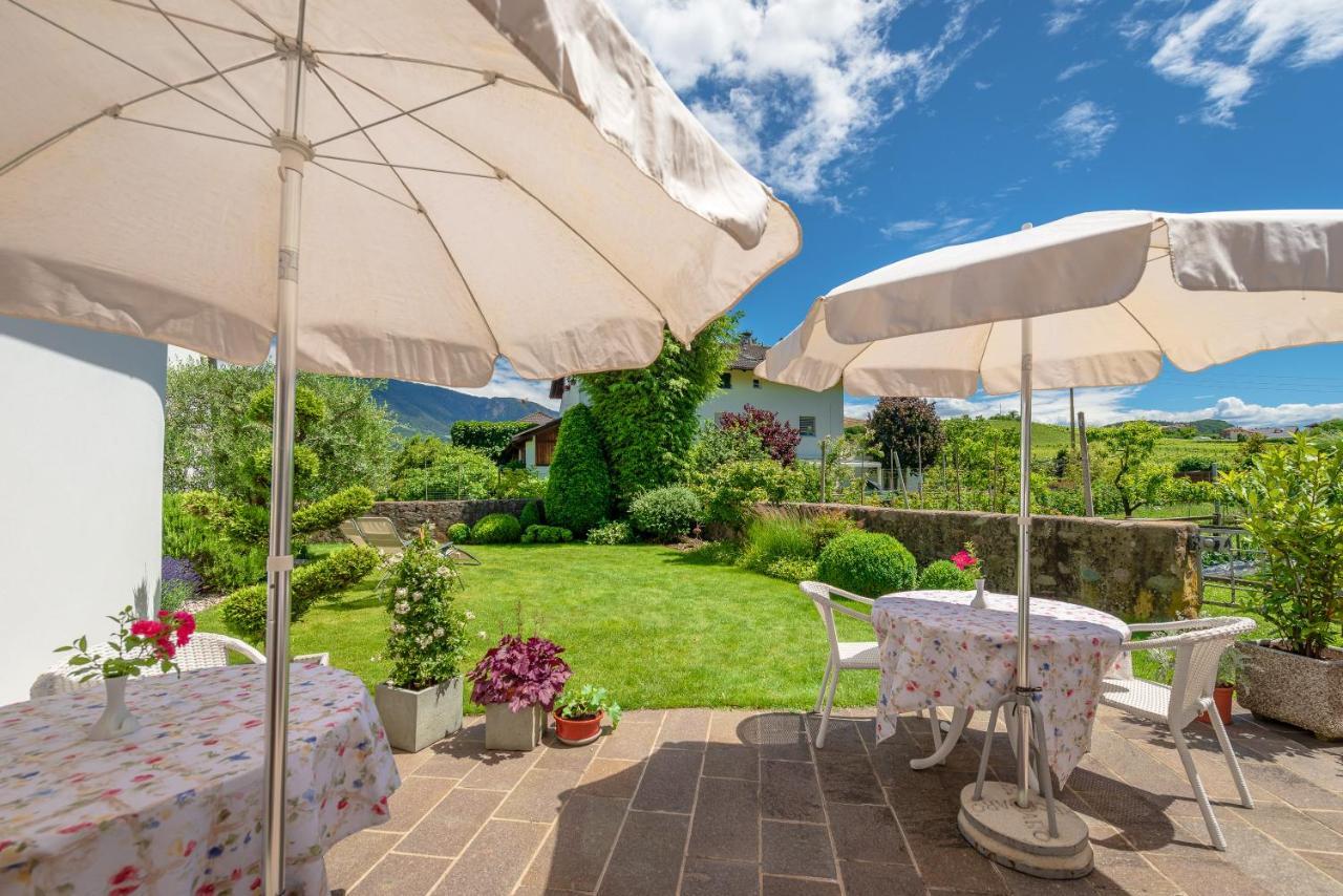 Haus Oberhofer Bed & Breakfast Girlan Dış mekan fotoğraf