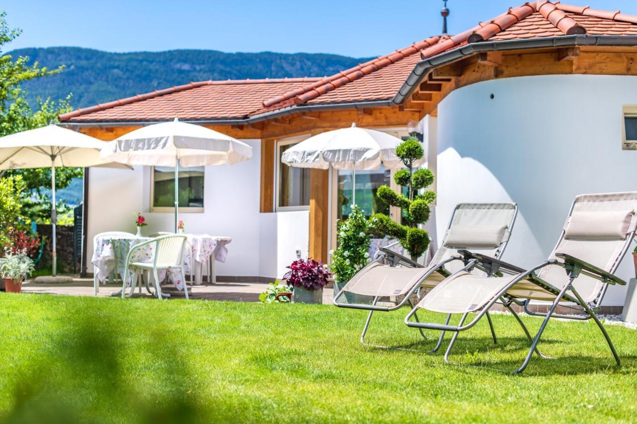 Haus Oberhofer Bed & Breakfast Girlan Dış mekan fotoğraf