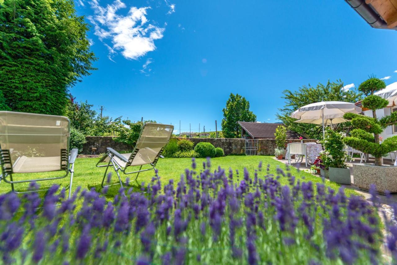 Haus Oberhofer Bed & Breakfast Girlan Dış mekan fotoğraf