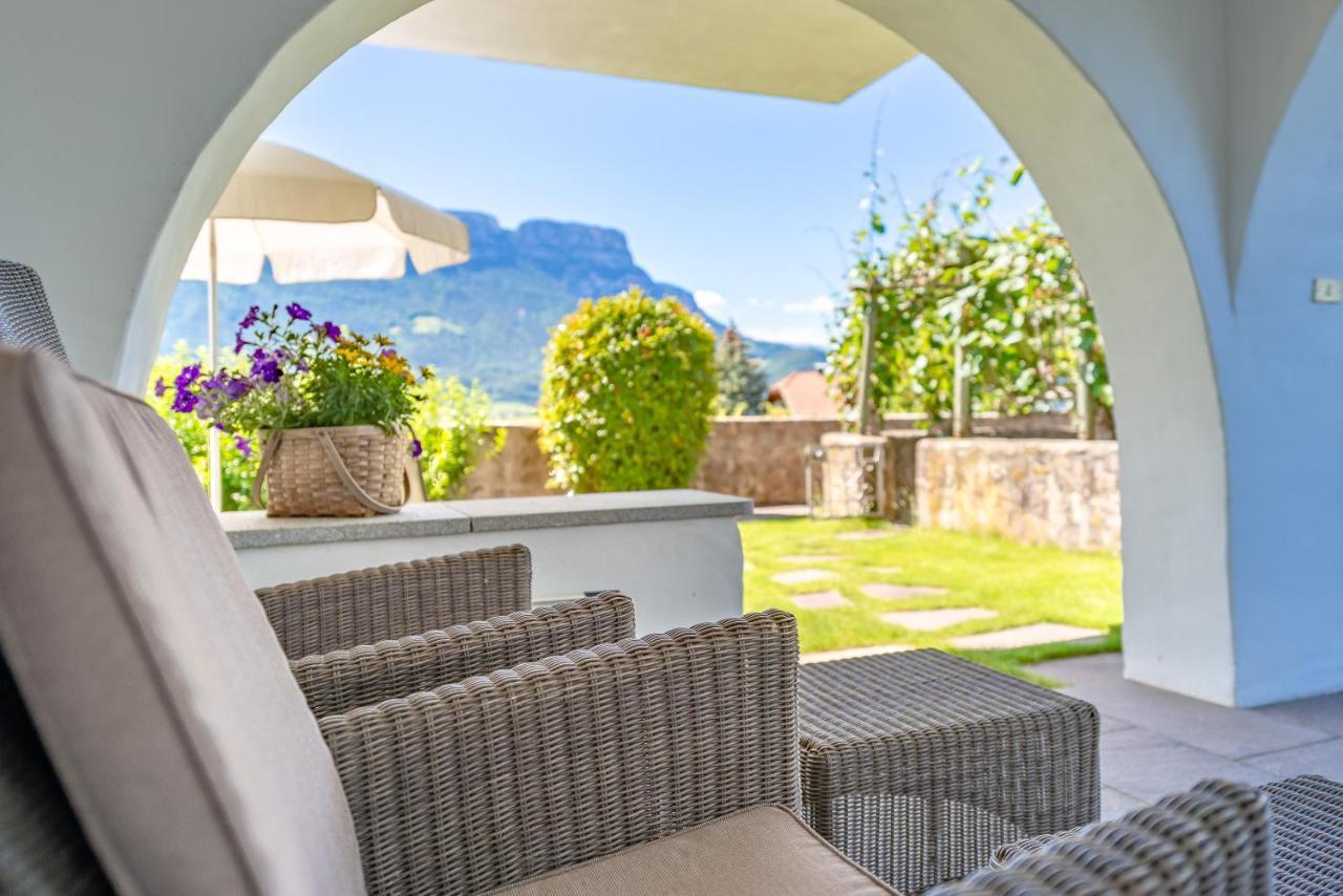Haus Oberhofer Bed & Breakfast Girlan Dış mekan fotoğraf