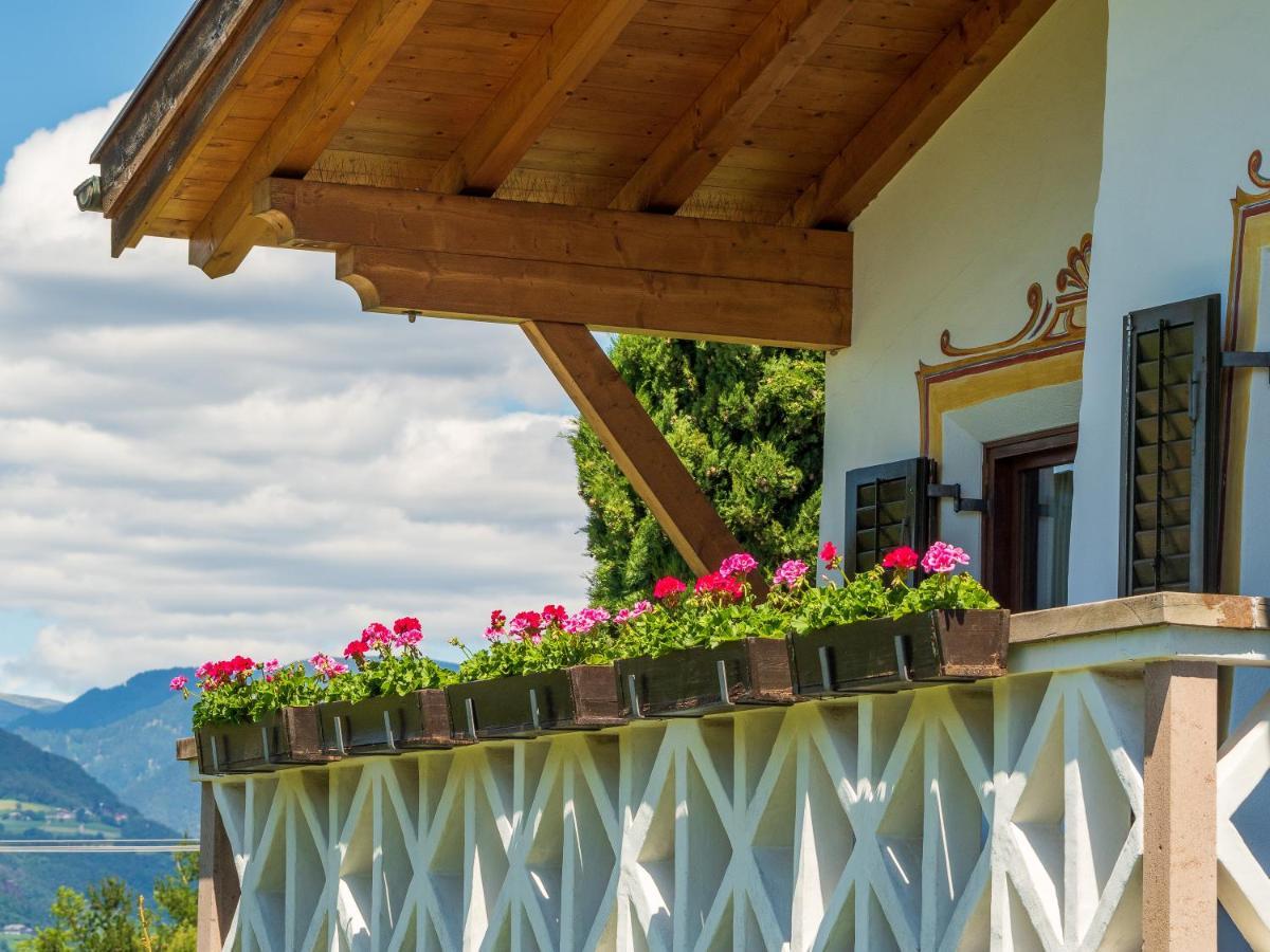 Haus Oberhofer Bed & Breakfast Girlan Dış mekan fotoğraf